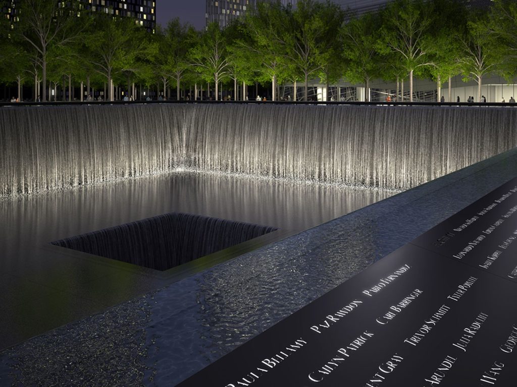 Das 9/11 Memorial erinnert an den die Welt verändernden Terroranschlag auf die Zwillingstürme des früheren World Trade Center. Foto © Silverstein Properties Inc.
