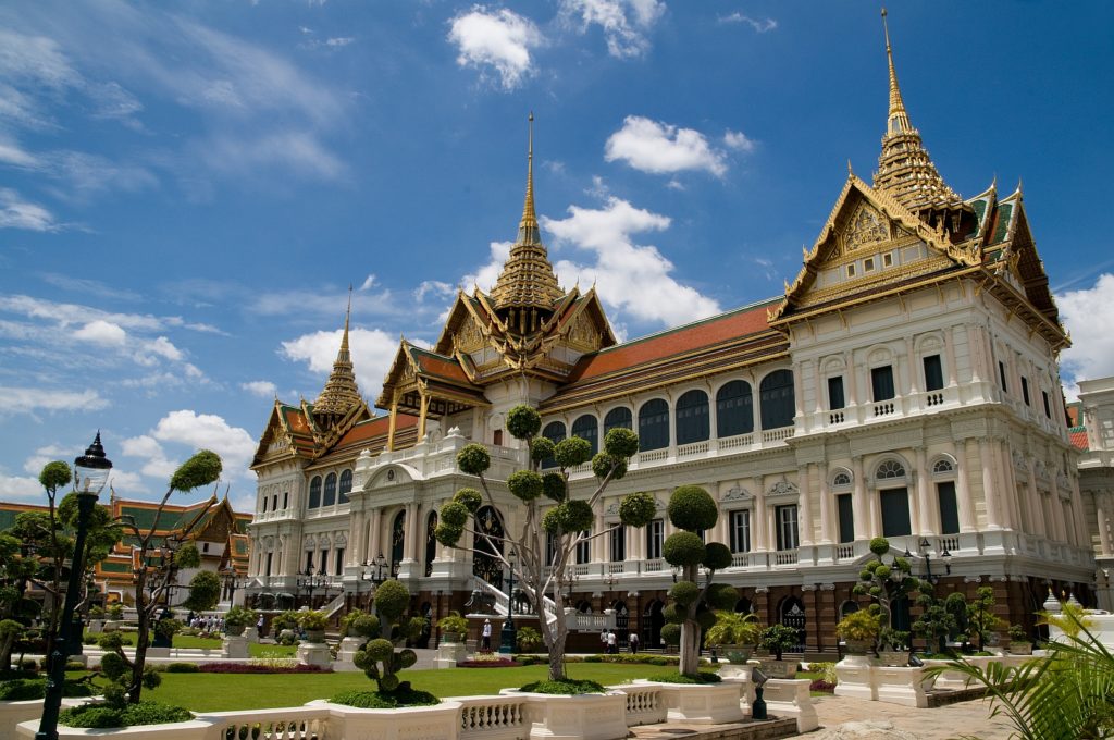 Blick auf das Chakri Maha Prasat im Großen Königspalast von Bangkok. Foto andreasgradin / Deposit